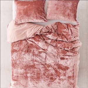 Urban Outfitters Bedding - Urban Outfitters Velvet Skye Duvet Set Urban Outfitters Bedding - Urban Outfitters Velvet Skye Duvet Set